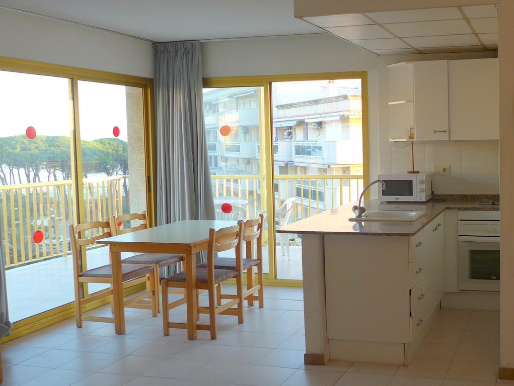Aromar Rentalmar La Pineda Exterior photo